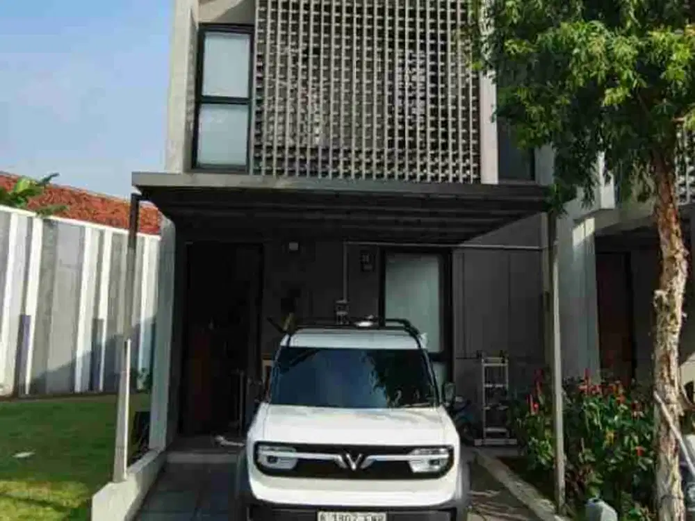 Dijual Rumah dalam cluster di Grand Wisata. full Furnished