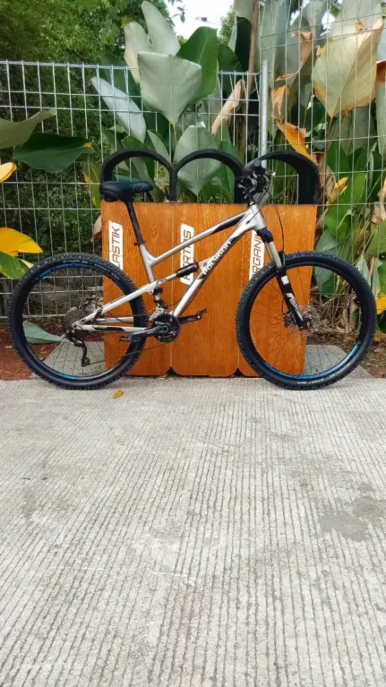 Jual Polygon Siskiu D7 2017 , Size M 27,5 . Original Mulus Sekali.