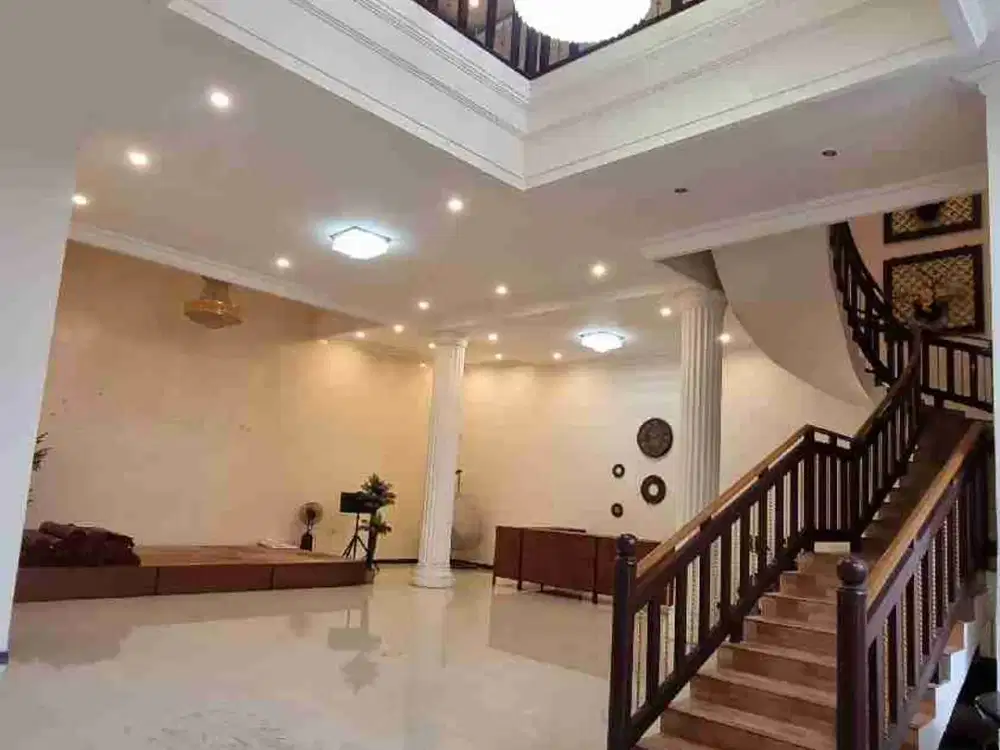 rumah dekat fly over waru dijual