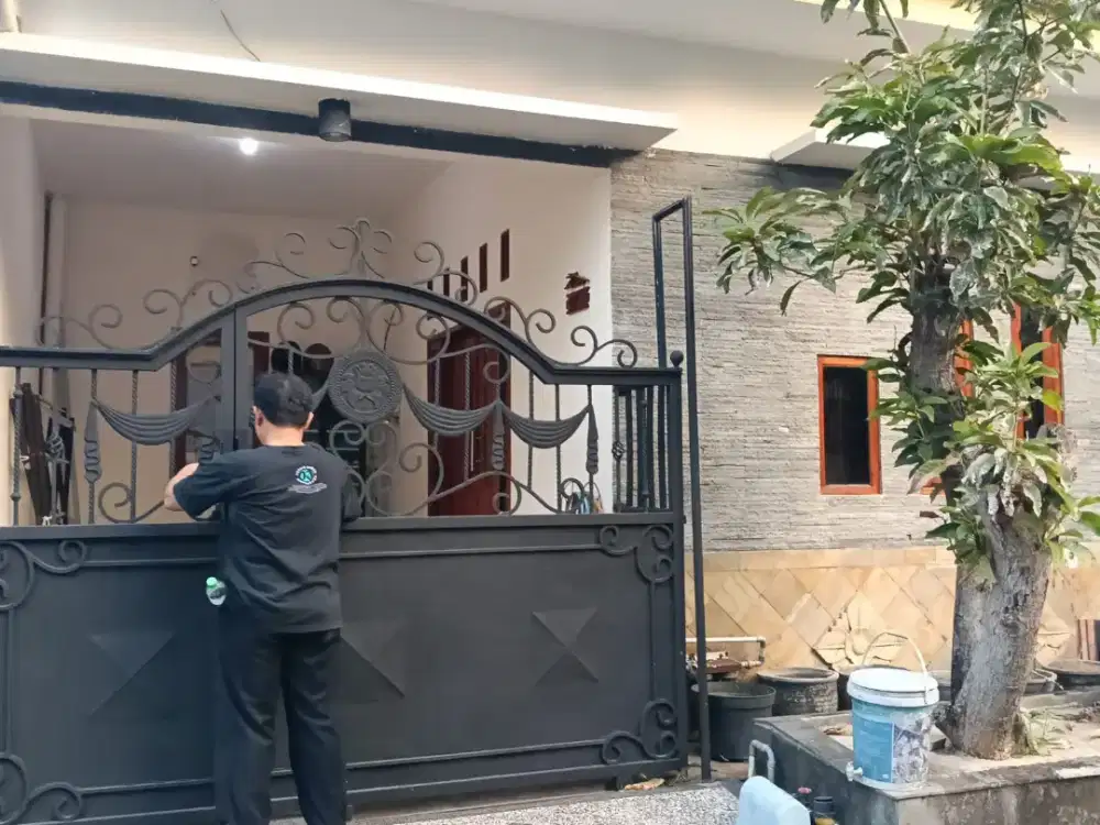 For rent untuk keluarga muslim di lingkar timur, Siwalan Panji,