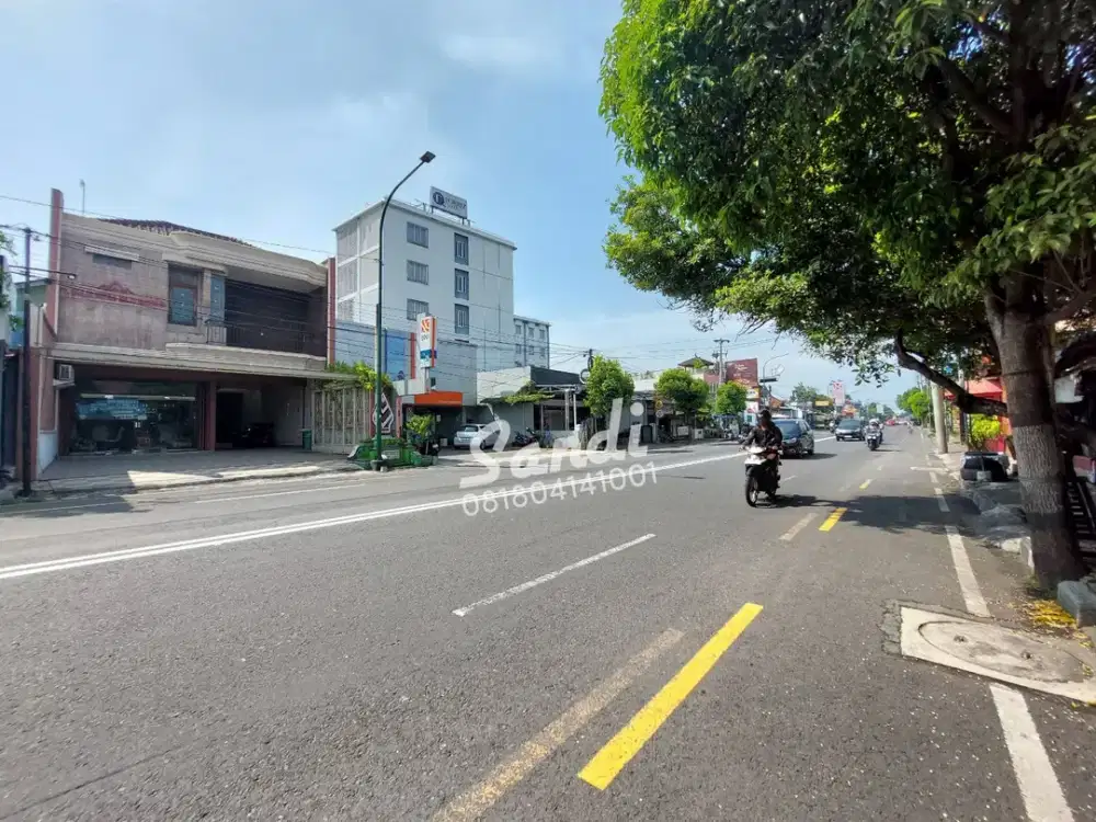 Ruko Tepi Jl. HOS Cokro Aminoto dekat Alfamidi Super, AZKO, Bank BNI
