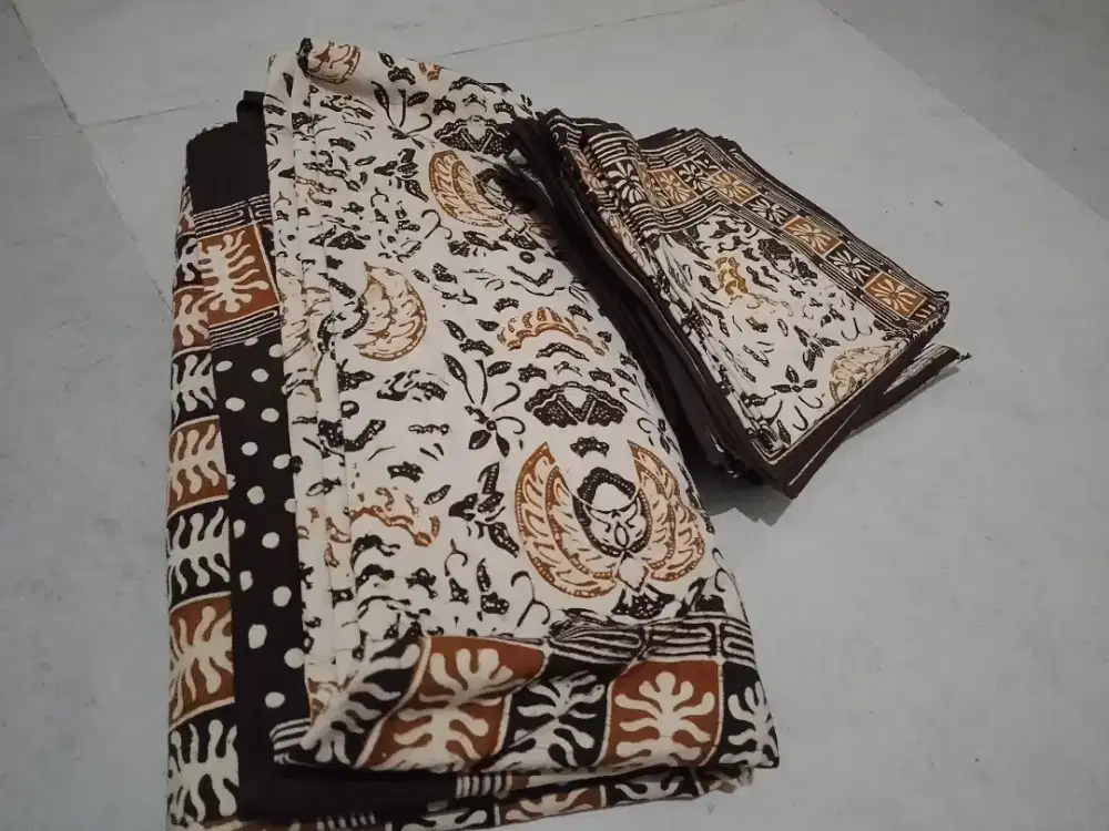 Taplak meja jumbo vintage