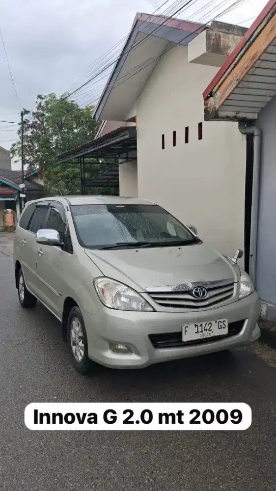 Innova G MT 2009 km 110rb