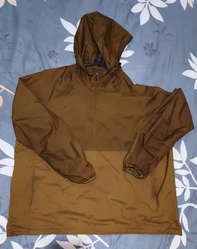Anorak Jaket Uniqlo