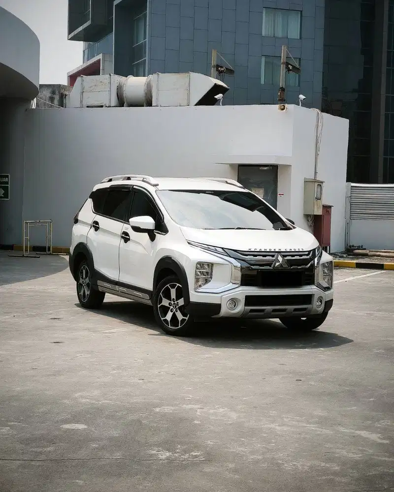 MITSHUBISI XPANDER CROSS PREMIUM PACKAGE 1.5 CVT 2020 KM BERGARANSI