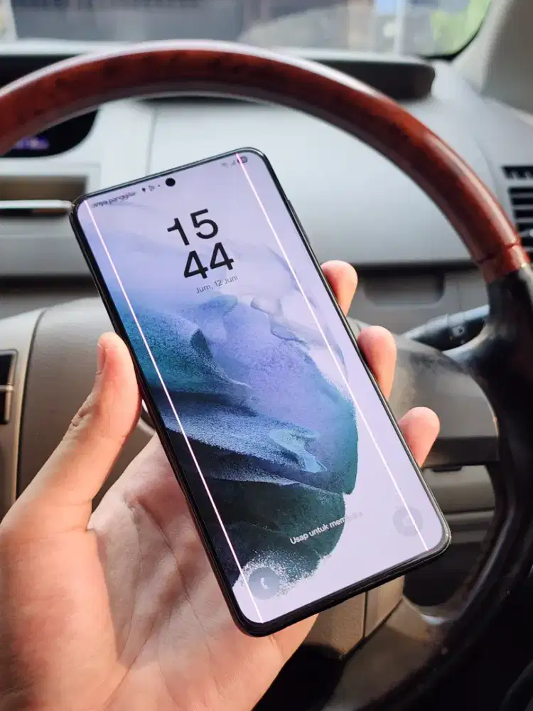 Cari Handphone, Laptop atau Tablet second mau itu iphone, samsung