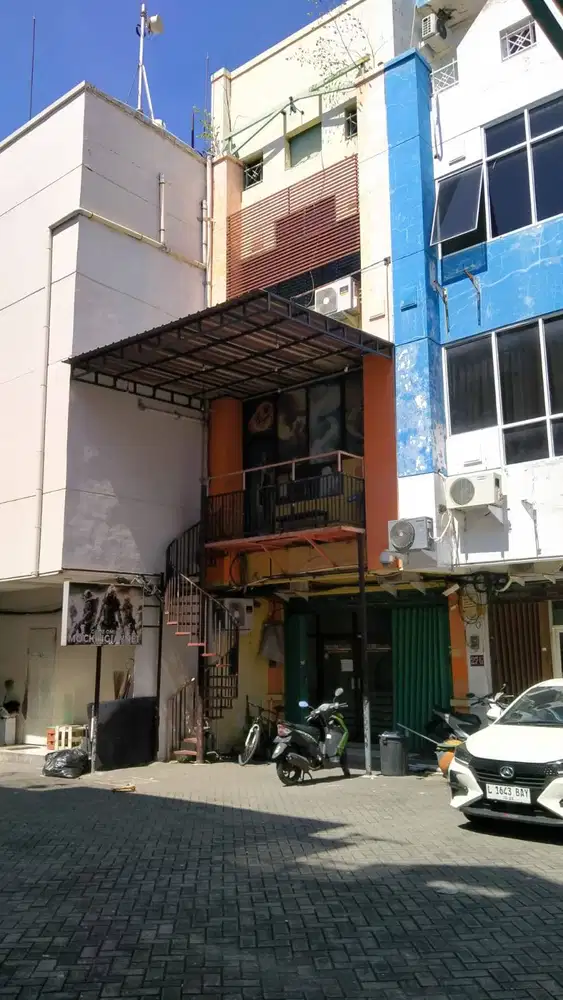 DIJUAL RUKO 4LT DI KLAMPIS JAYA SURABAYA LOKASI RAMAI DEKAT GM