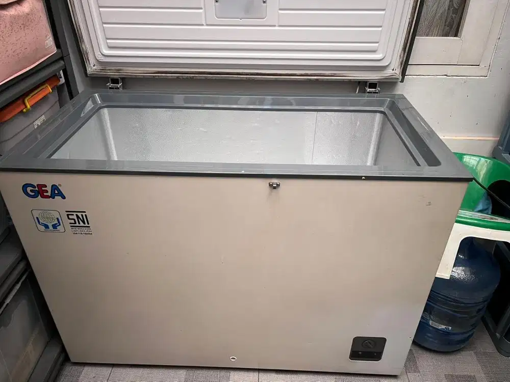 Jual Cepat Freezer Gea 300 L