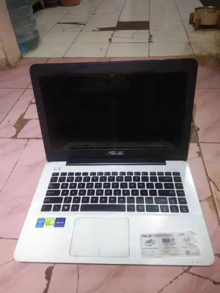 Laptop asus core i3 gen 4 dual vga