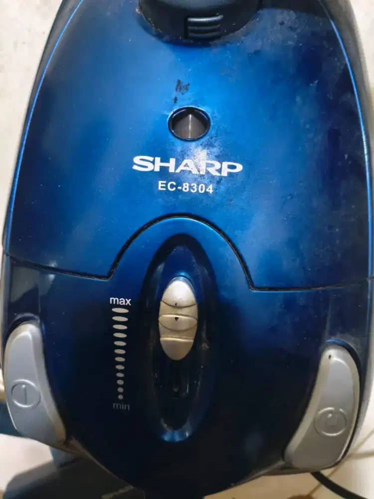 Vacum cleaner merk sharp