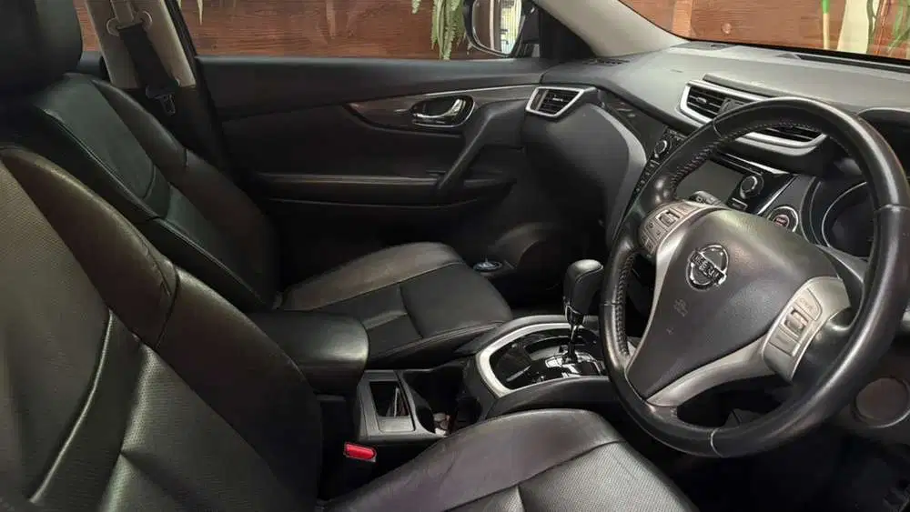 Nissan X-Trail 2016 2.5 CVT AT