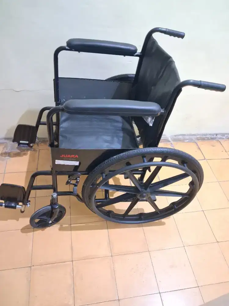 Kursi roda merk Juara