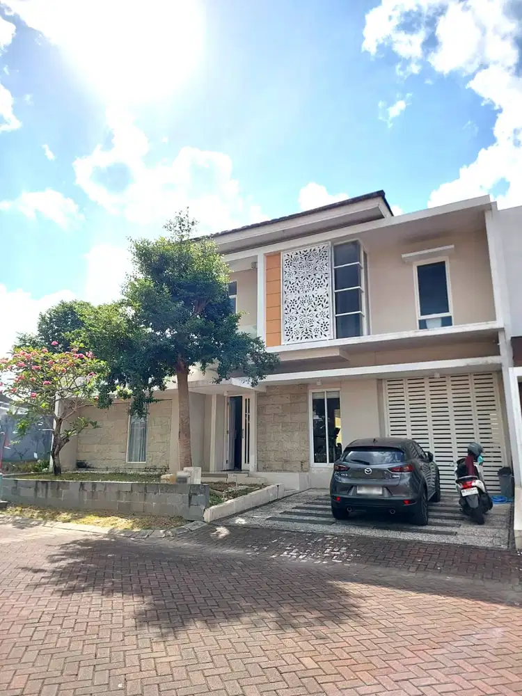 Rumah Hook Luas di Green Hills Residence dekat Jalan Kaliurang