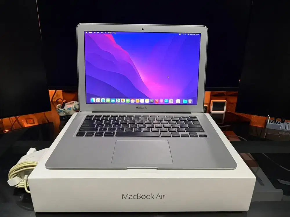 Apple Macbook Air 2015 8/128 Fullset Ex - iBox, Termurah