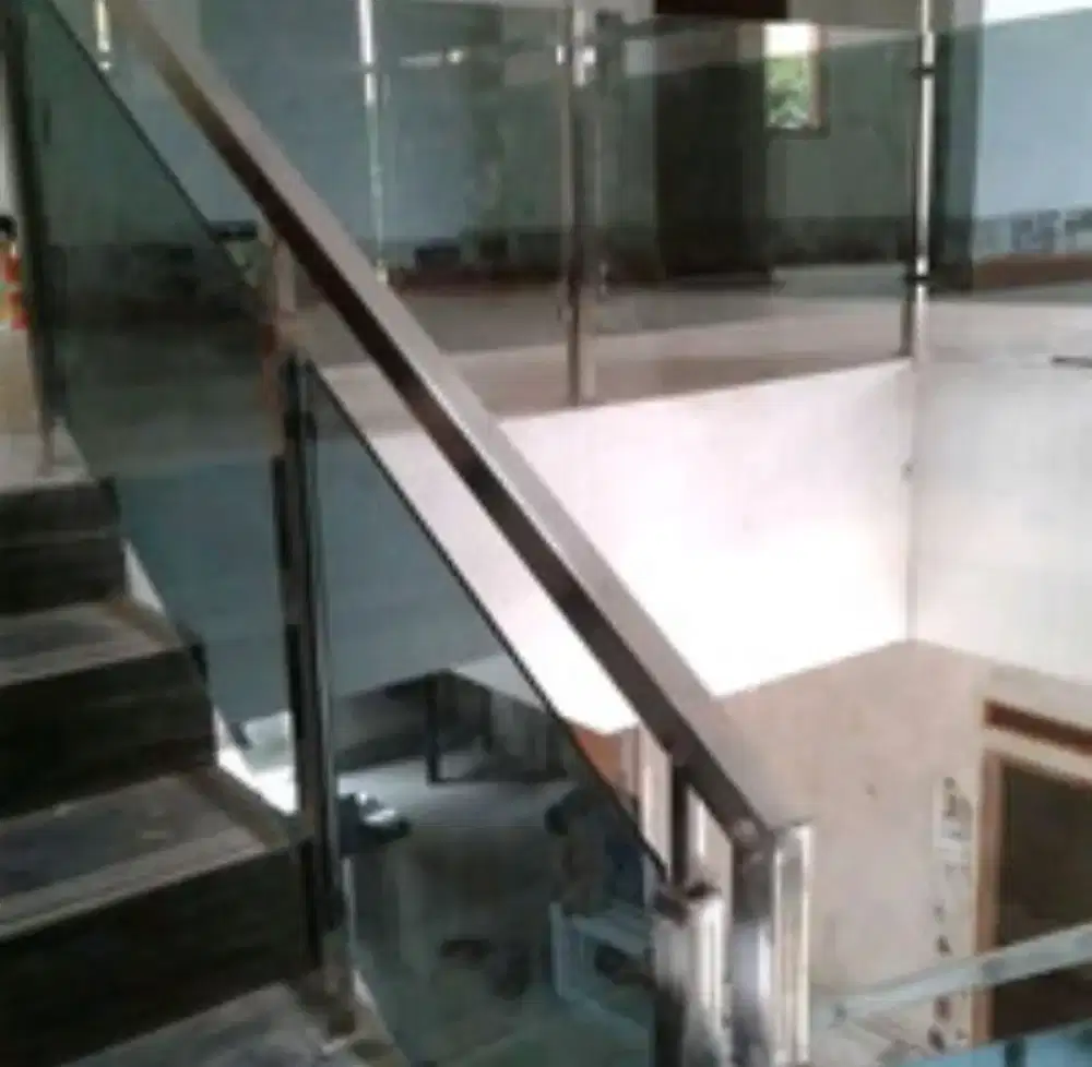 Railing tangga minimalis stainless kaca polos #381