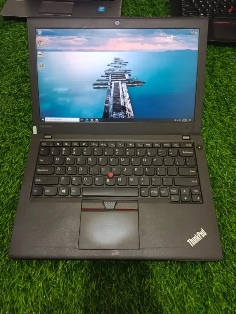 Laptop lenovo i5 ram 16 gb ssd 512 ngebut