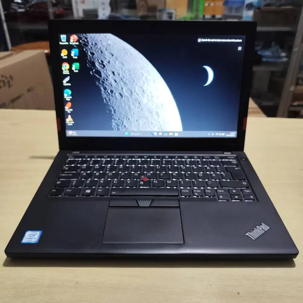 Laptop Lenovo Thinkpad X270 Intel Core i5 7th 8/256 SSD Backlight OK