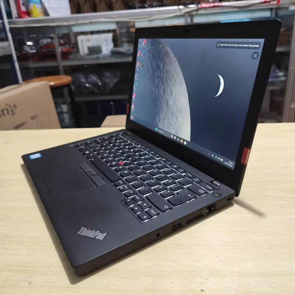 Laptop Lenovo Thinkpad X270 Intel Core i5 7th 8/256 SSD Backlight JOSS