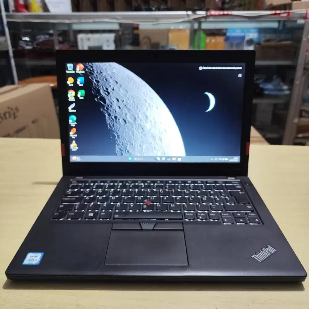 Laptop Lenovo Thinkpad X270 Intel Core i5 7th 8/256 SSD Backlight