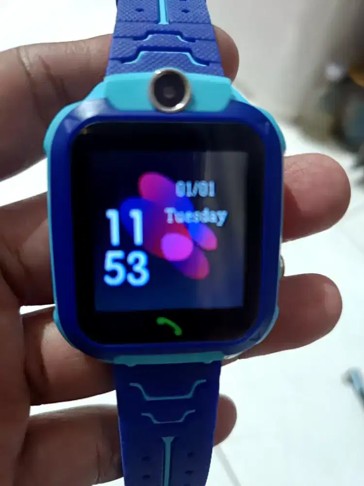 Smart watch jam keamanan anak