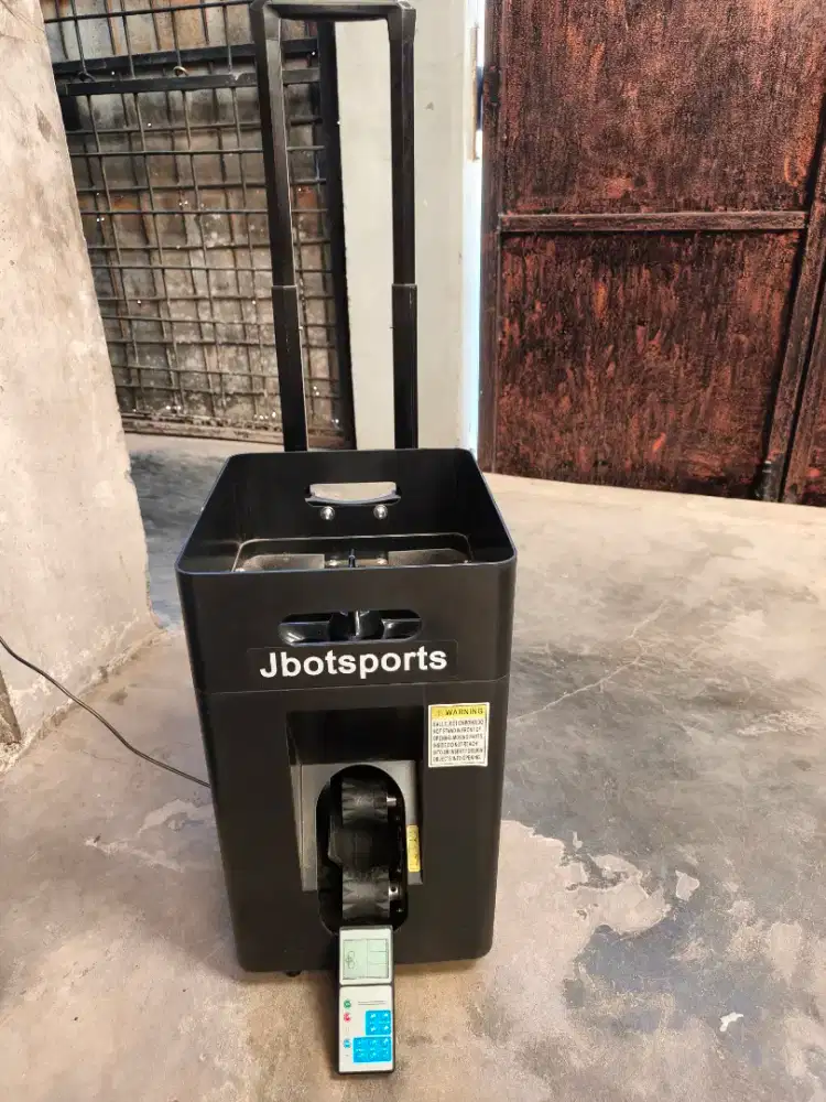 Mesin Bola Padel pelontar Feeding pusing Jbsport