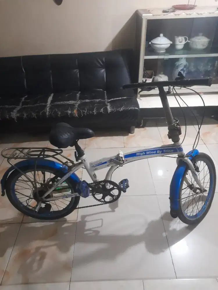 Sepeda lipat UK 20 siap goes