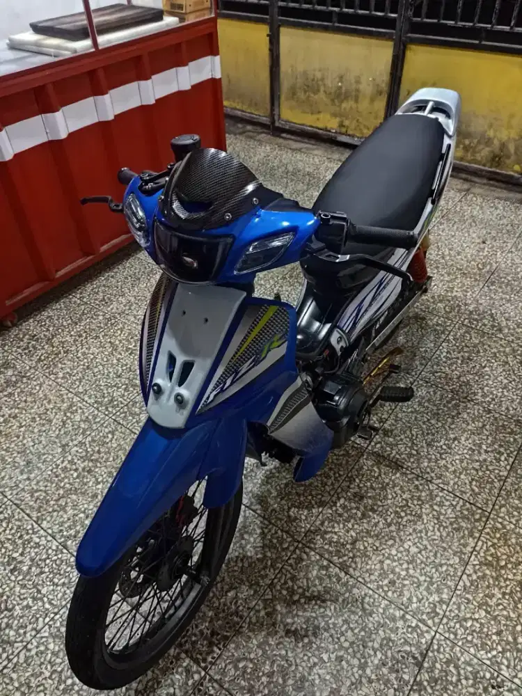 Fiz r tahun 1997 warna asli ungu