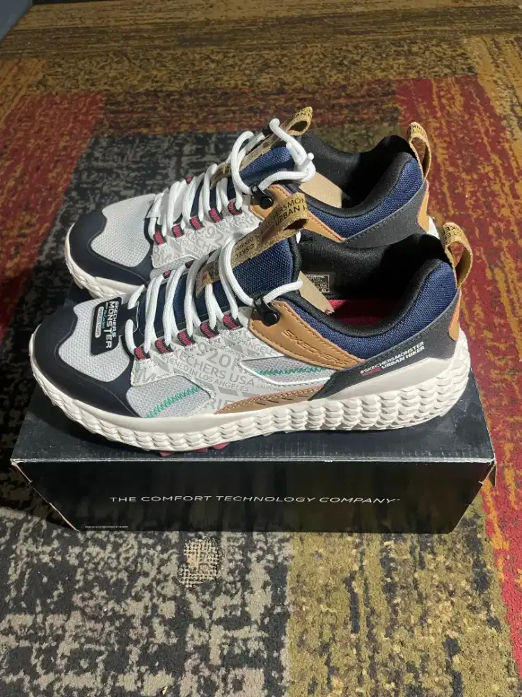 Brand New+Box Skechers  Monster Urban Hiker
