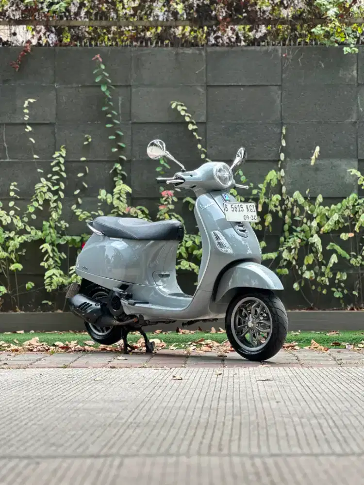 DIJUAL PIAGGIO VESPA LX 125 IGET LED TH 2024 PERFECT CONDITION