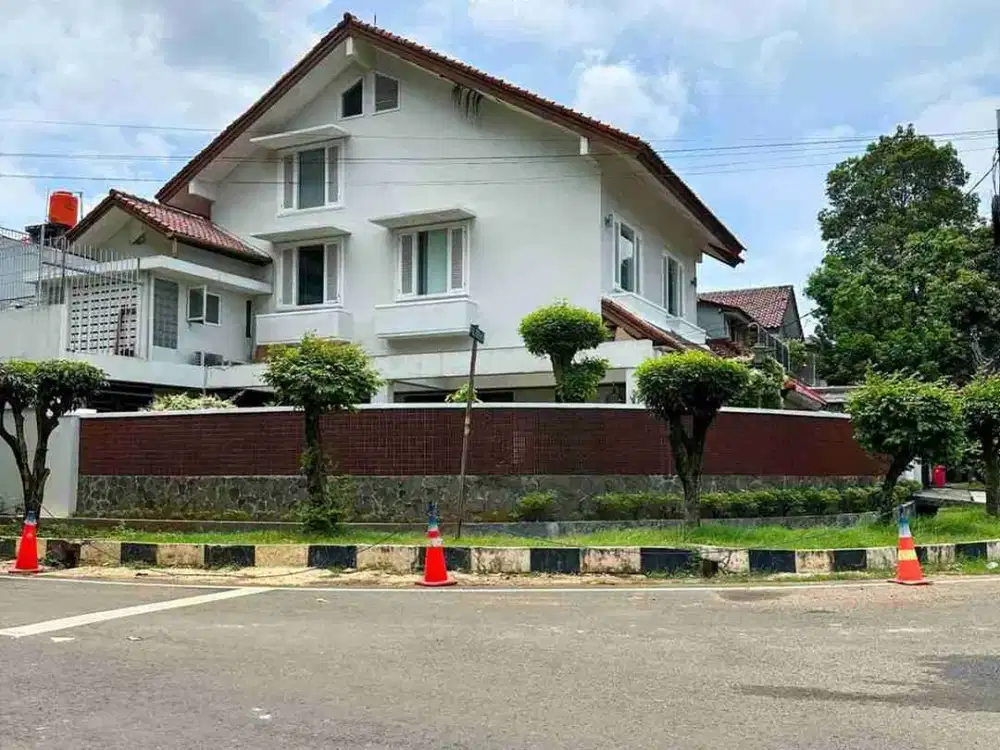 Dijual Rumah Senopati Kebayoran Baru, Cocok Kantor/Komersial Dekat SCBD
