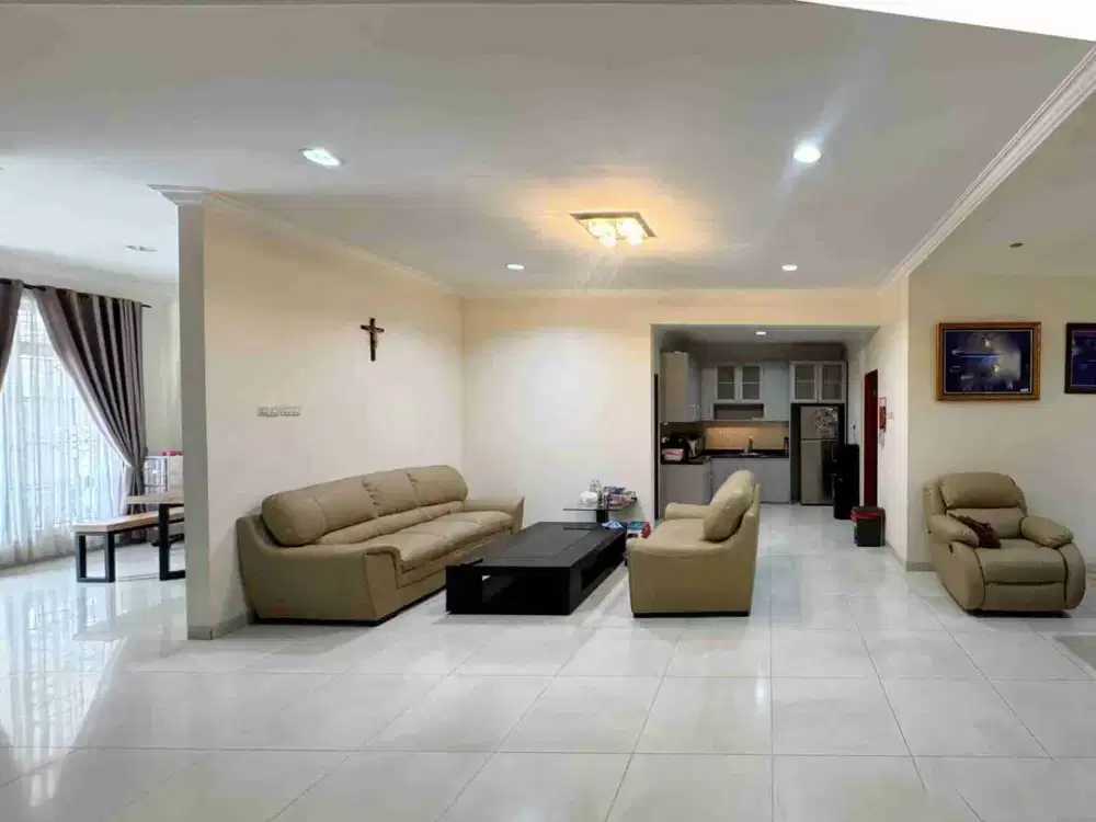 Dijual rumah rapih siap huni cluster madrid modernland tangerang