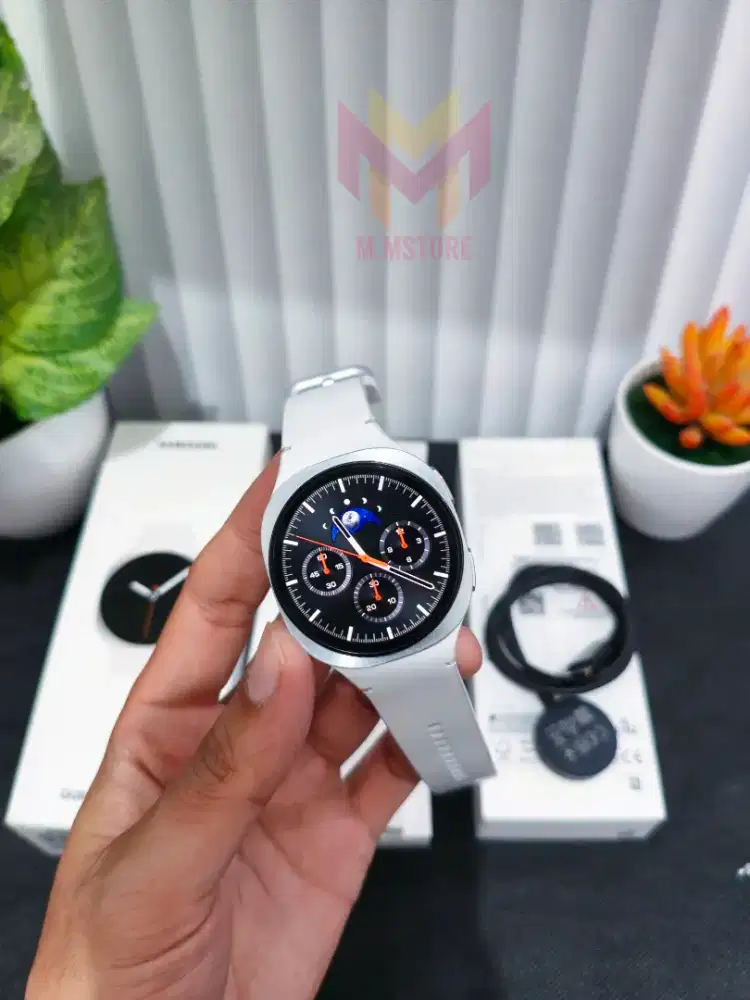 Samsung watch 8 40mm Garansi panjang fullset mulus Original samsung
