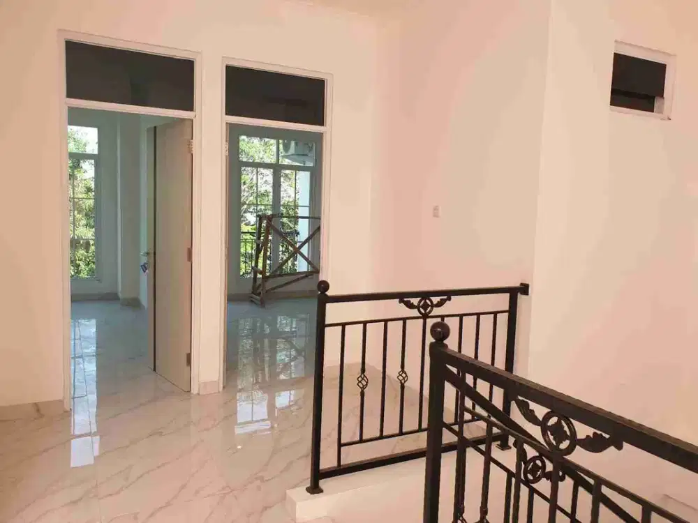 Disewakan Rumah 3 lantai di Sunter Agung.Jakarta Utara.