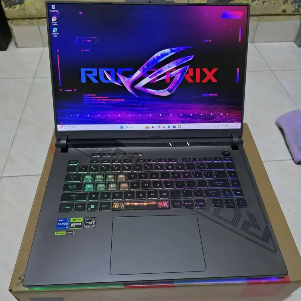 Laptop ASUS ROG Strix G18