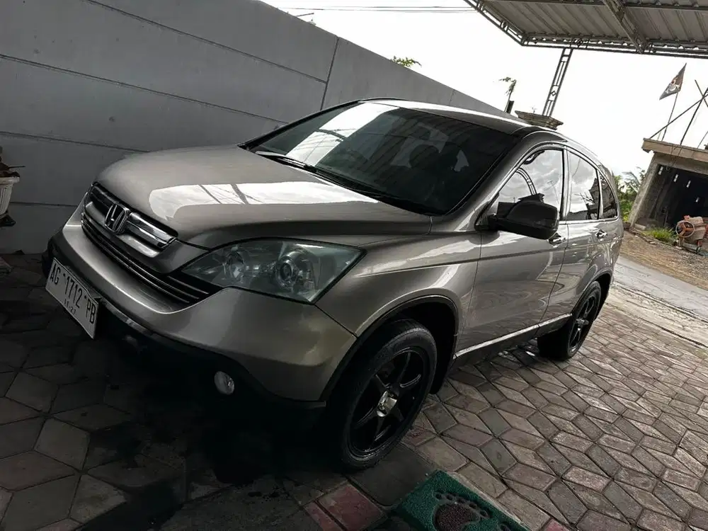 Crv 2009 grey Abu C-RV 2.4 metic C-RV at automatic
