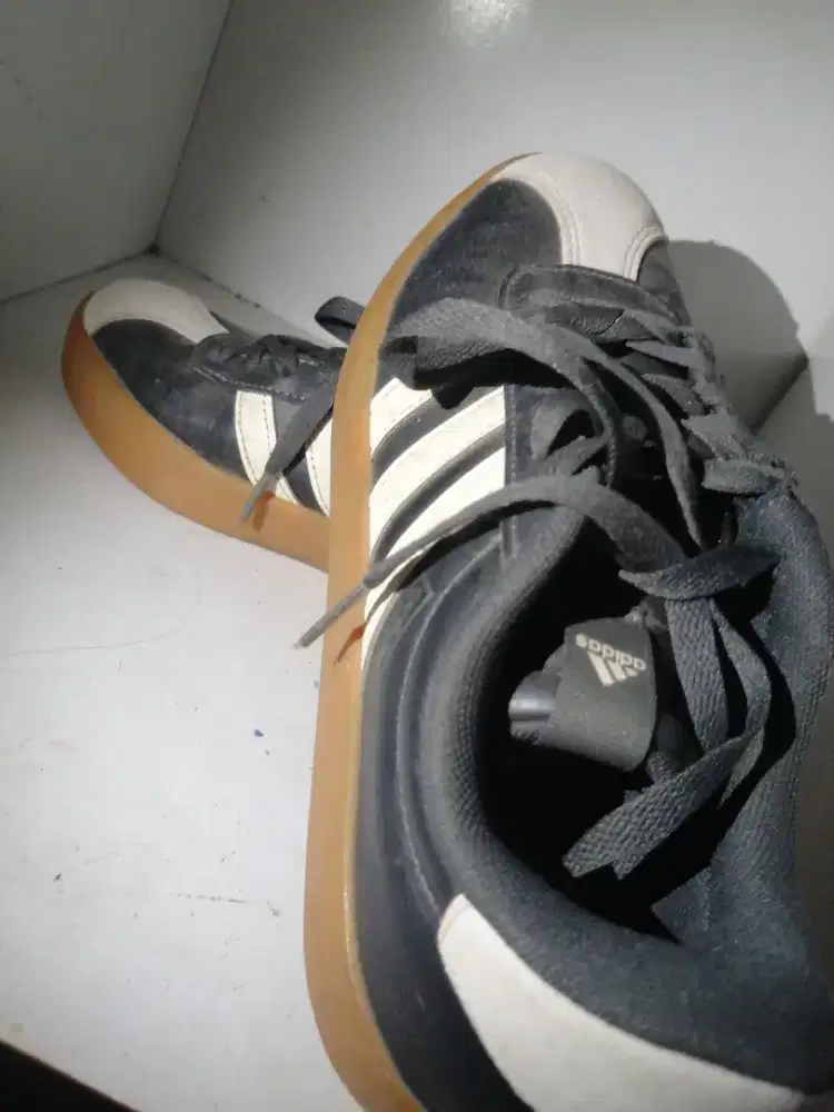 adidas VL court 3.0 , Converse all star light