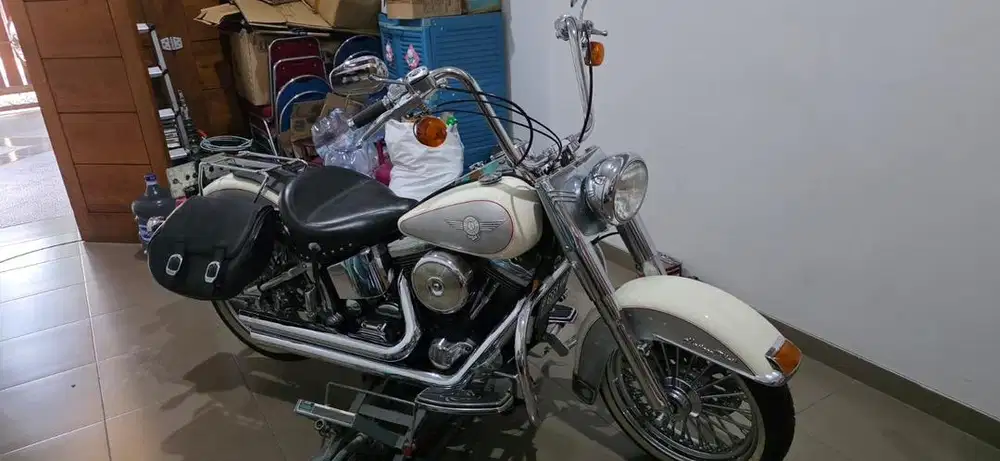 Harley Davidson FLSTN Heritage Softail Nostalgia 1994
