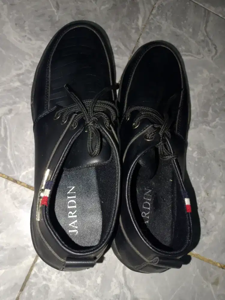 Sepatu Benoit Pria