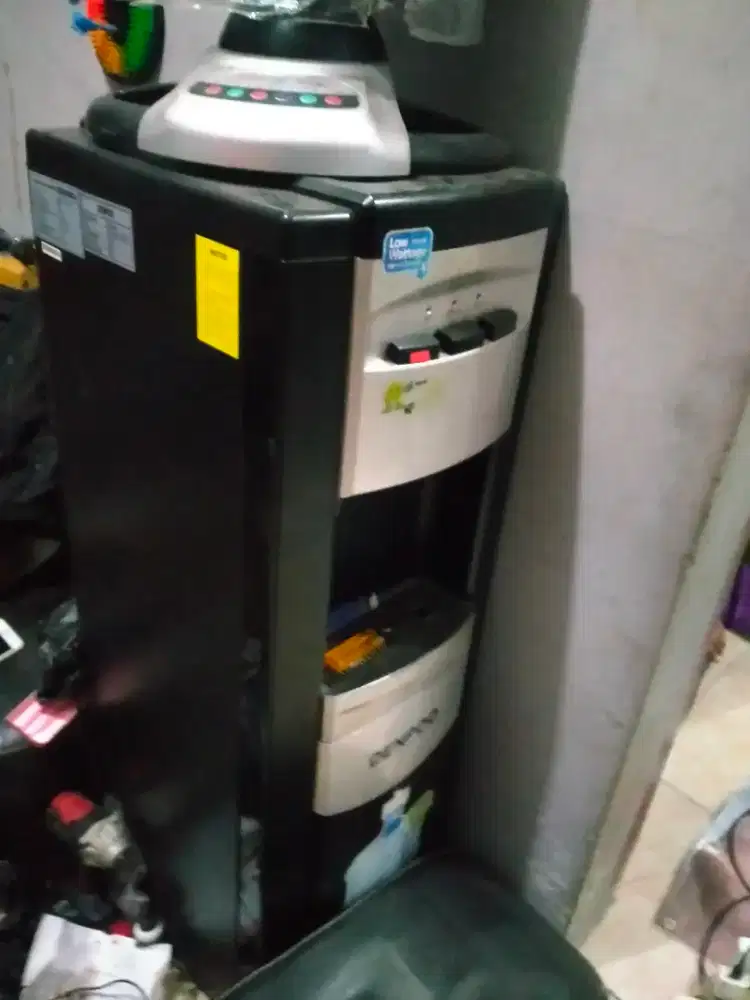 Dispenser galon bawah DENPOO