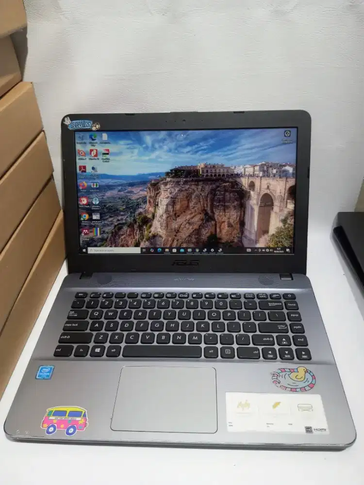 ASUS Vivobook X441MA Intel N4020 DDR4 4GB SSD 128GB 14'' Baterai 5 jam