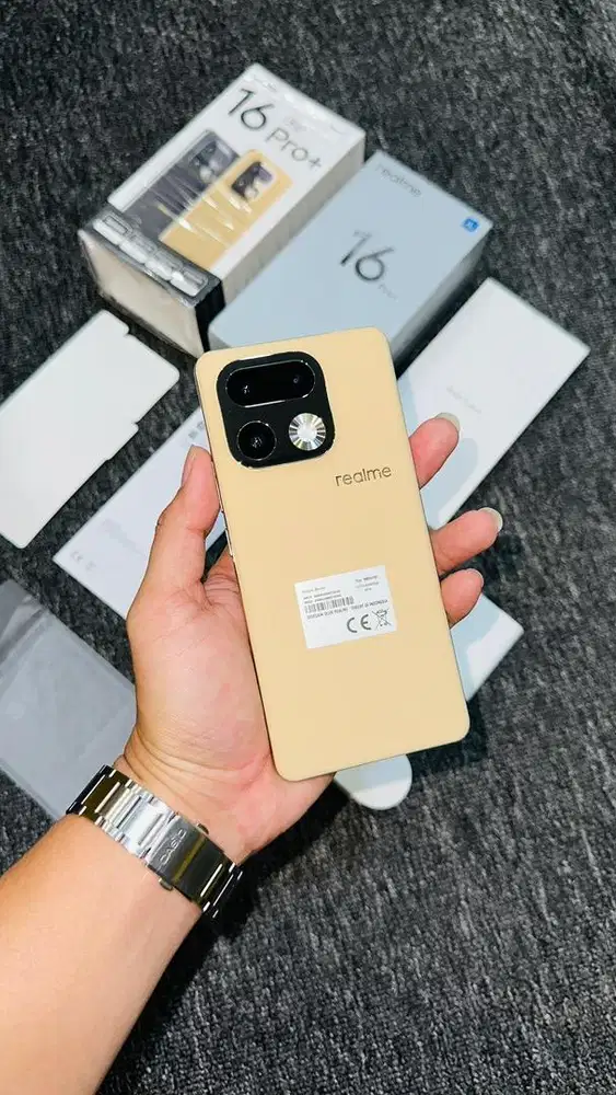 Realme 16 Pro Plus 12/512 1 Bulan pakai