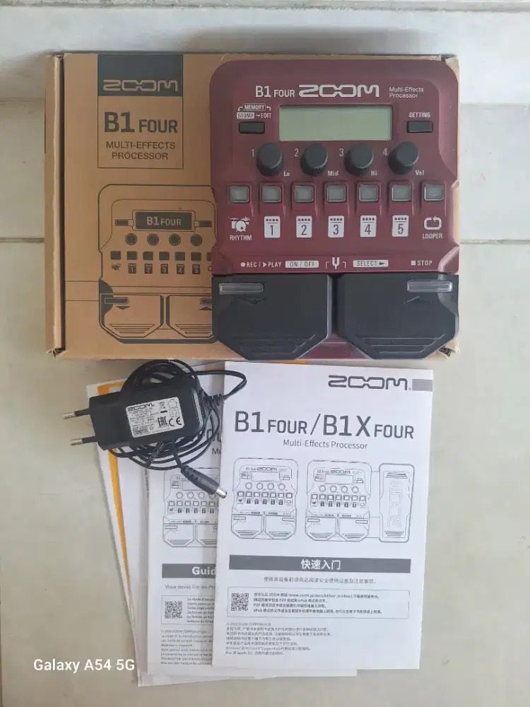 Efek bass zoom g1four