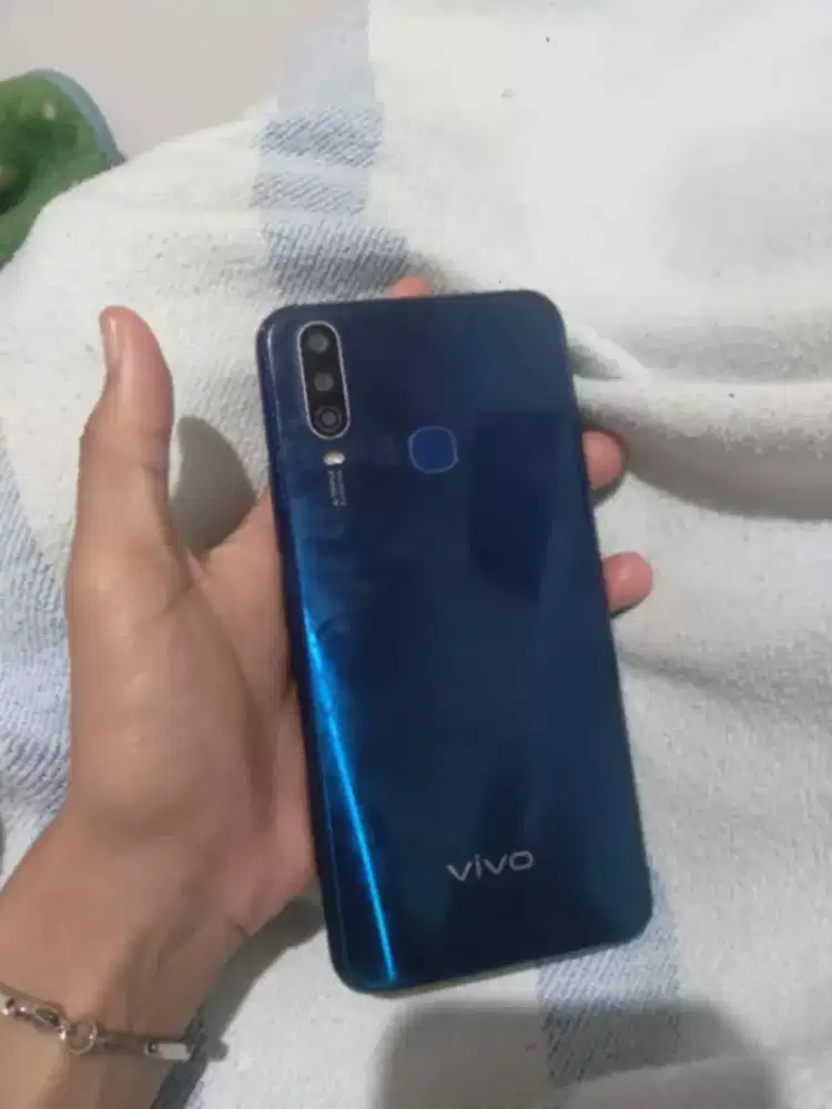 vivo y17 ram4  bekas