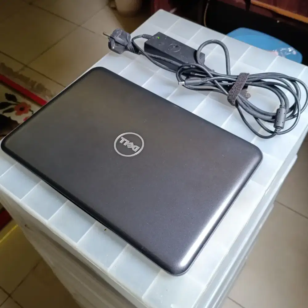 DELL Inspiron P24T AMD-A9 || Laptop Pelajar