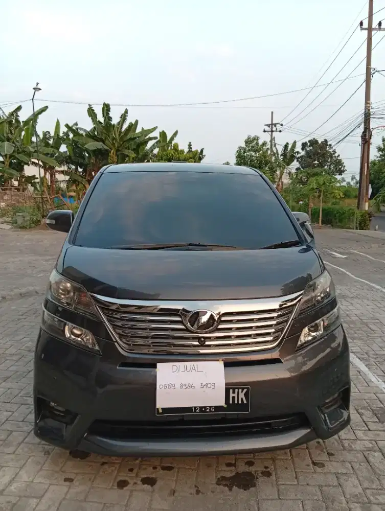 Vellfire. Low km