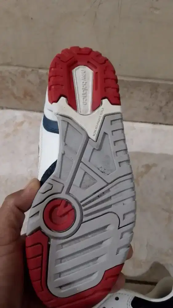 Sepatu new balance original.cek sepuasnya.barang msh sangat ok