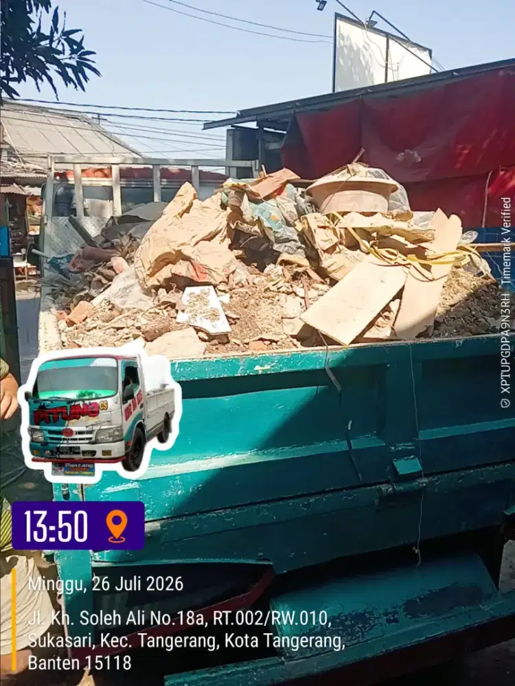Jasa buang puing dan tanah