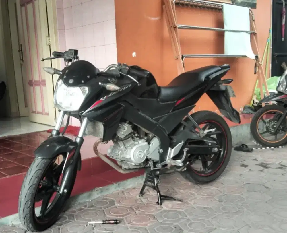 Yamaha Vixion THN 2015 plat S Mojokerto
