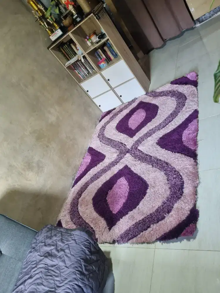 Karpet Shaggy Kondisi Bagus