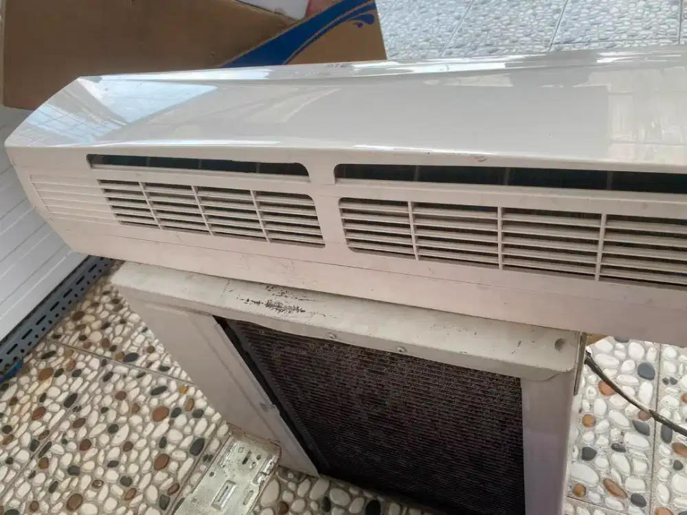 Terima AC bekas atau rusak